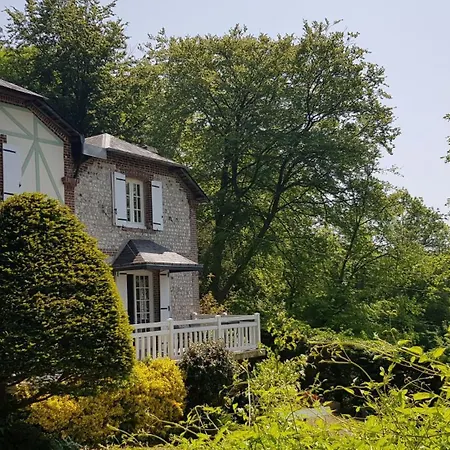 Colin, La Tete Dans Les Bois, A Deux Pas De La Mer, Classee 4 Etoiles Yport