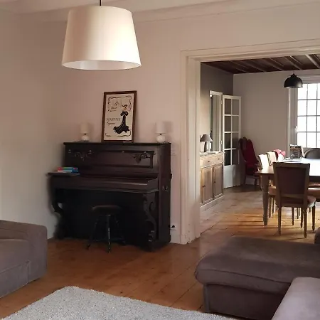 Colin, La Tête Dans Les Bois, à Deux Pas De La Mer, Classée 4 étoiles Yport